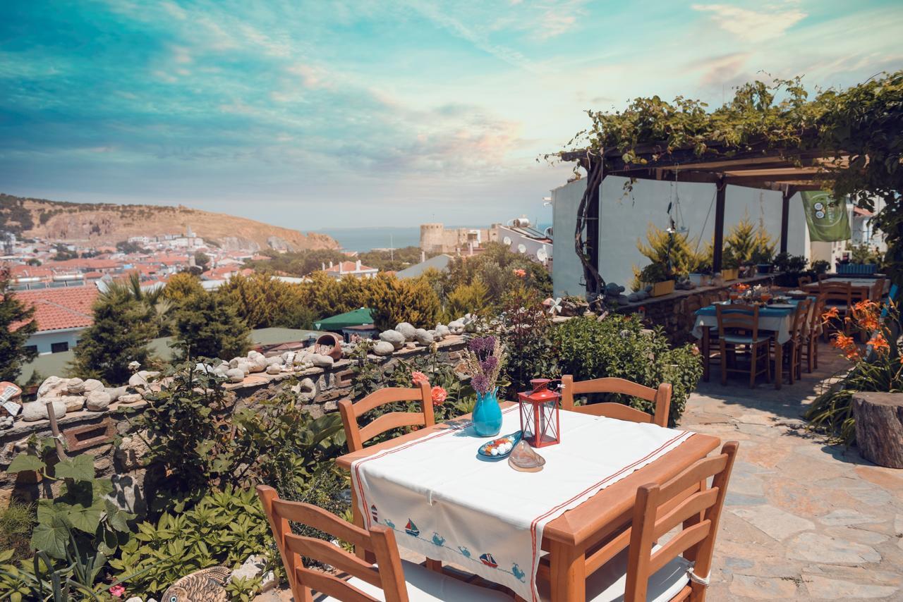 Alesta Hotel Бозджаада Екстериор снимка